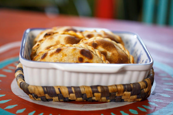 Empanada de carne con chimichurri - Wine.com.mx