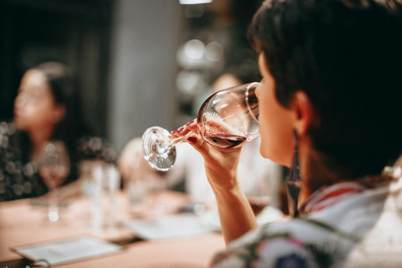 Los aromas afrutados del vino - Wine.com.mx