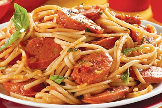 Receta de Espagueti con Chorizo en Salsa de Tomate - Wine.com.mx